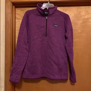 Woman purple Patagonia size large pullover